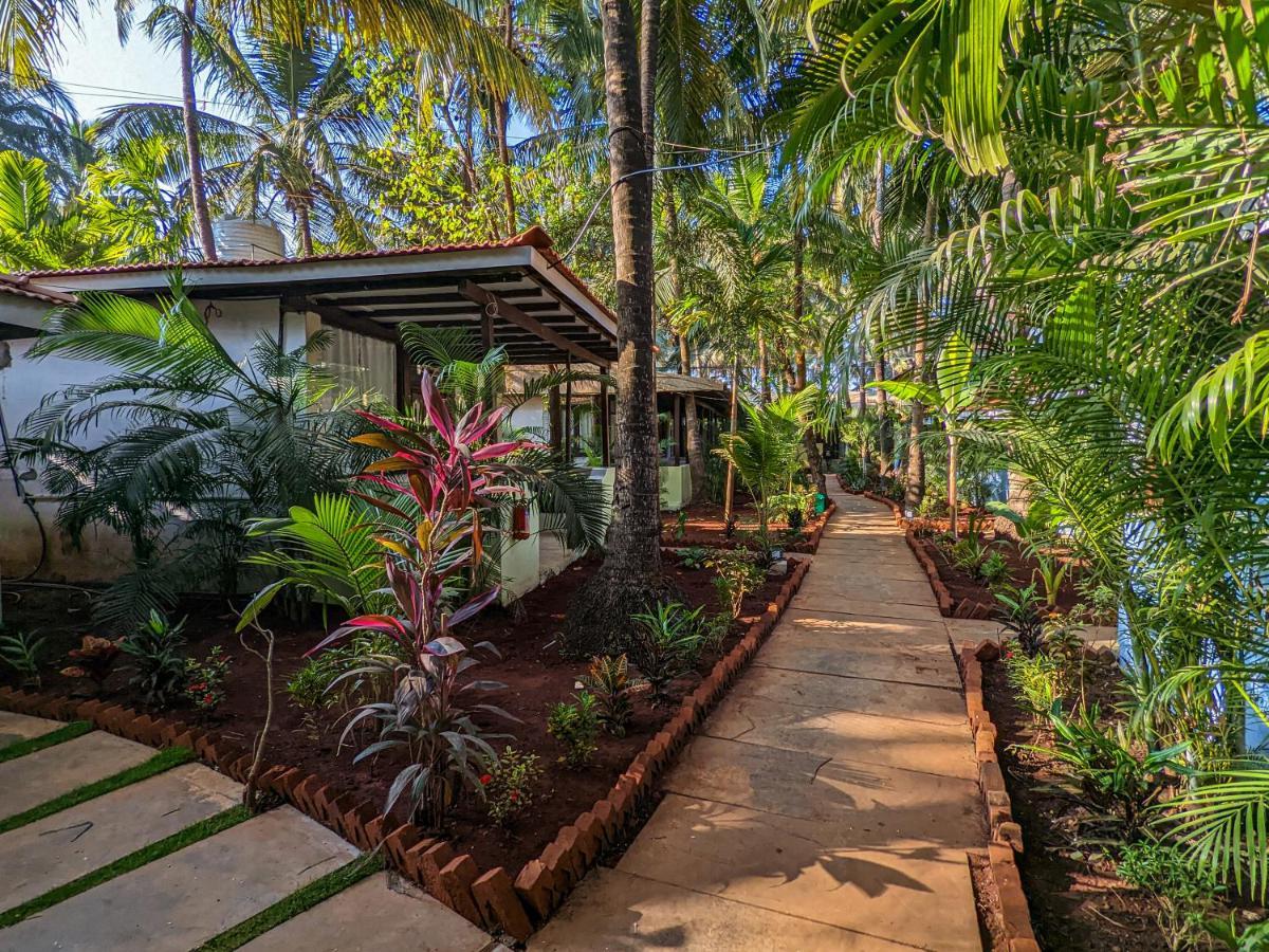 De Soul Sante Beach Resorts Morjim Goa Esterno foto