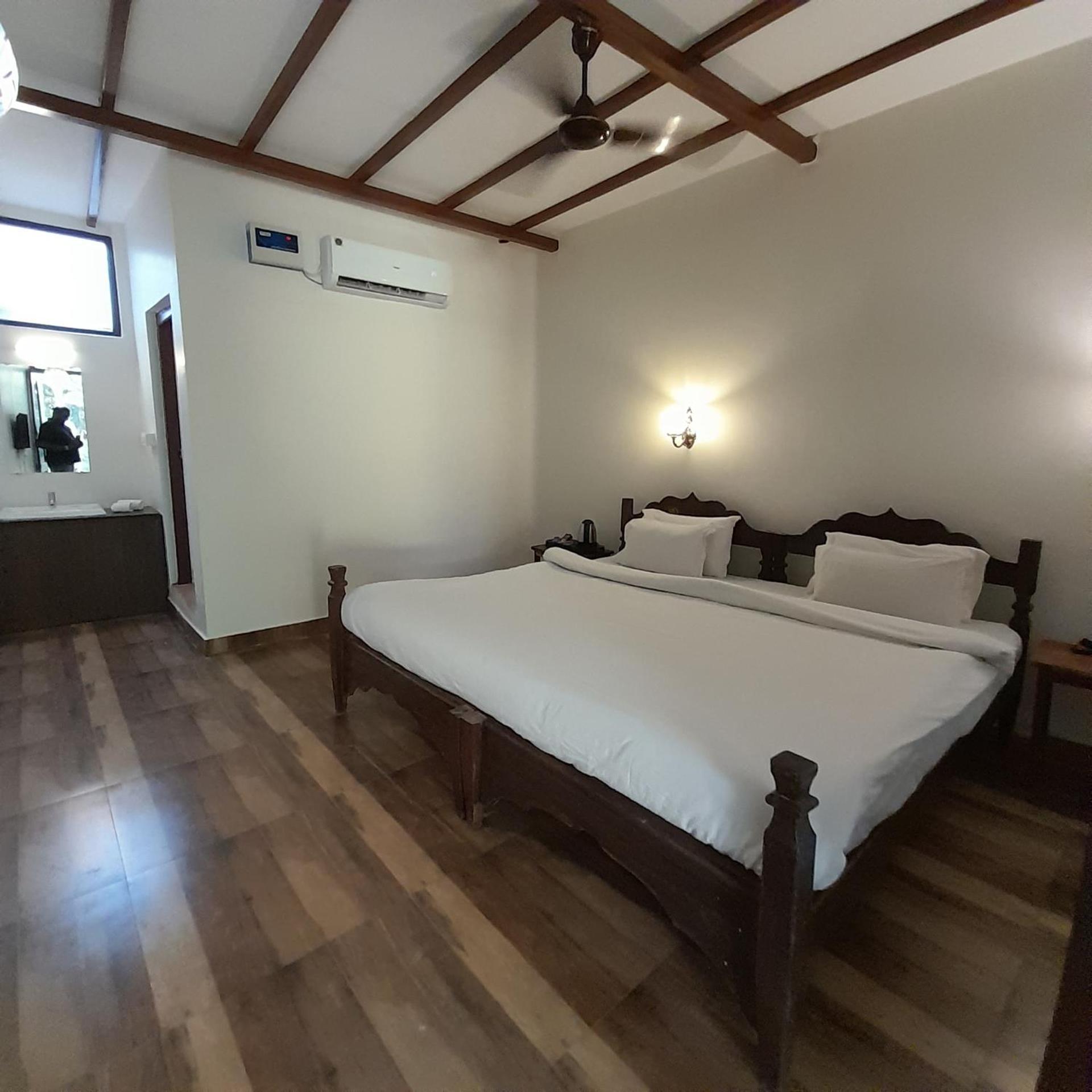 De Soul Sante Beach Resorts Morjim Goa Esterno foto